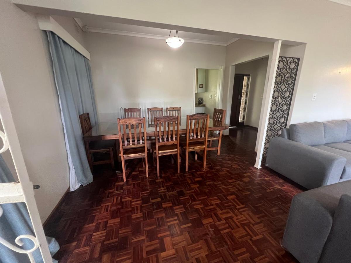 10 St Johns - House Villa Port Shepstone Exteriör bild