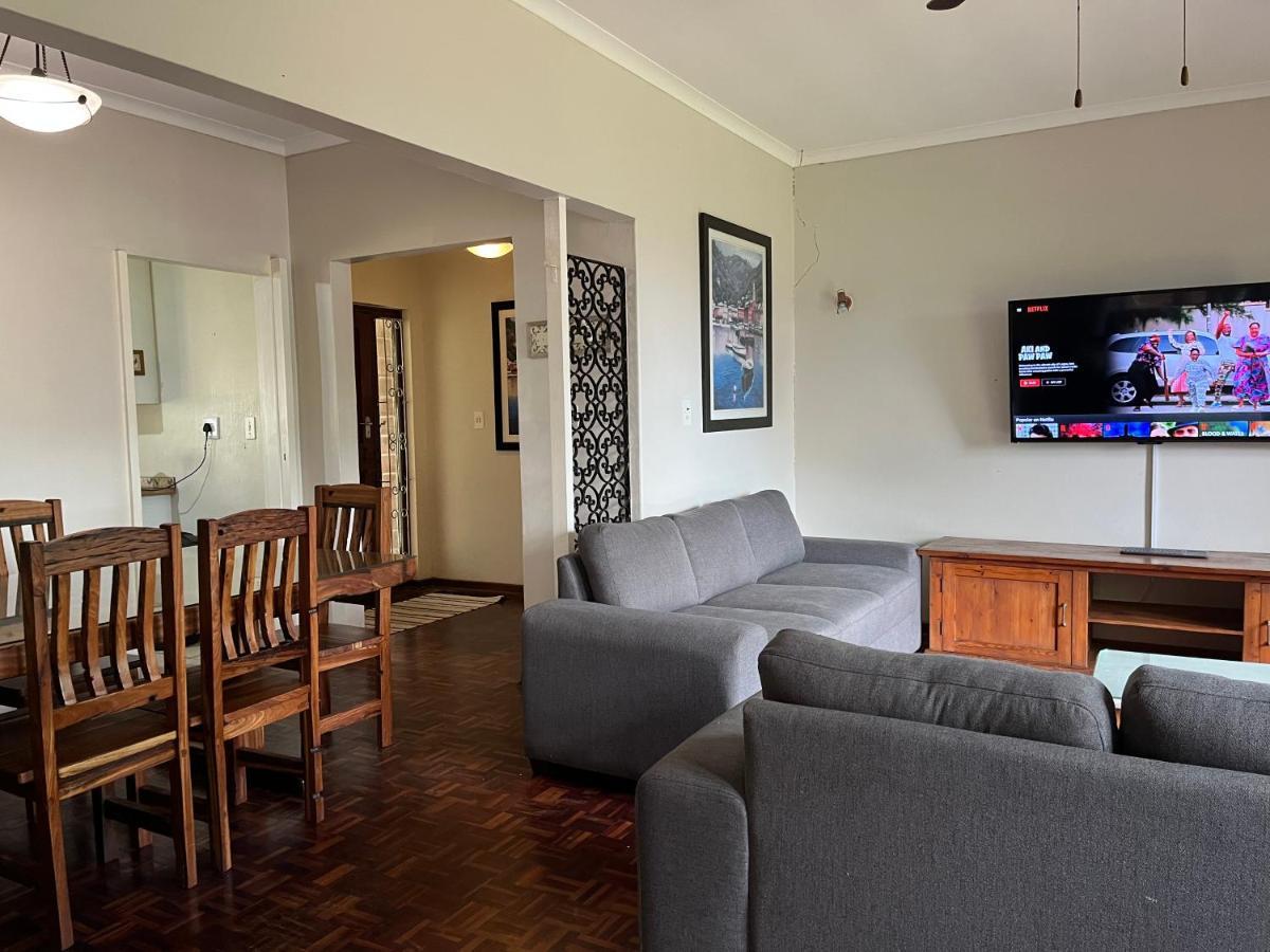 10 St Johns - House Villa Port Shepstone Exteriör bild